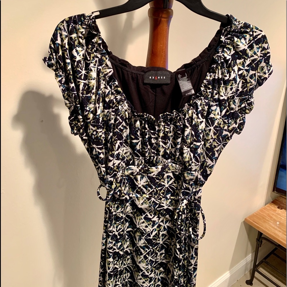 Access  Excellent Condition Multi Dress - Picture 2 of 4